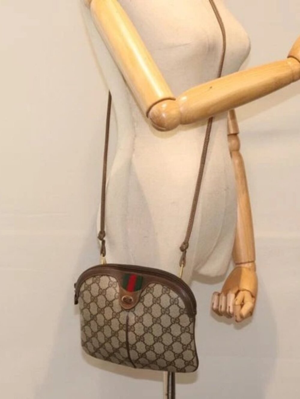 GUCCI GG Supreme Web Sherry Line Shoulder Bag PVC Beige 904 02 047 Auth 87866 - Picture 14 of 16